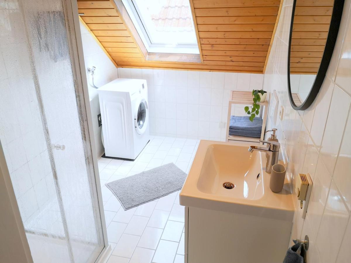 Family-Apartment Mit Balkon, Kueche, Parkplatz & Waschmaschine Offenburg Exterior photo