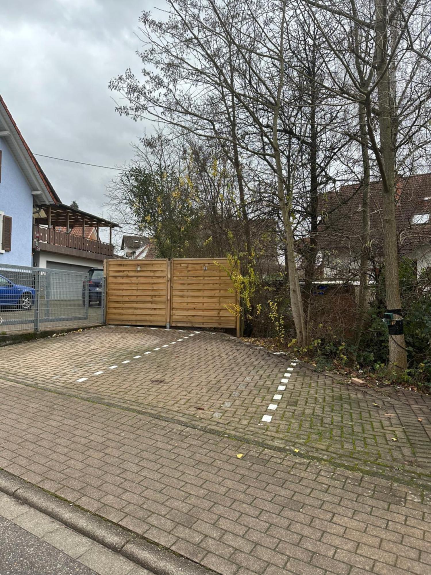Family-Apartment Mit Balkon, Kueche, Parkplatz & Waschmaschine Offenburg Exterior photo
